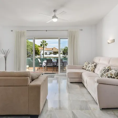 Penthouse Jacaranda Appartement *
